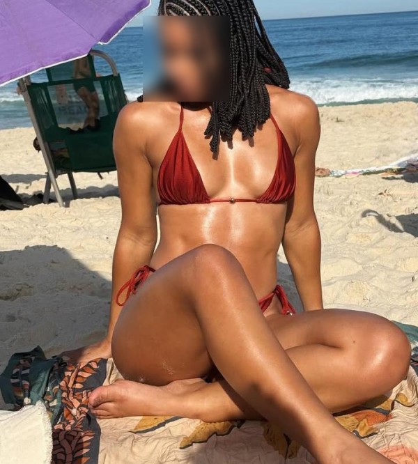 mulata sexy disponible en Salou