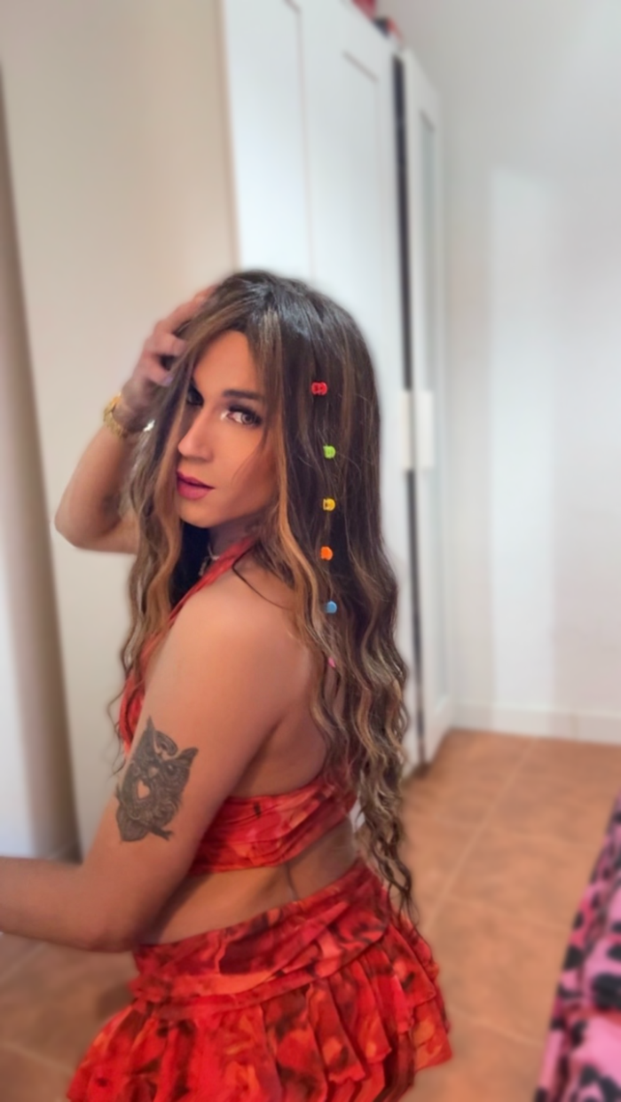 Sensacional chica trans, déjate llevar