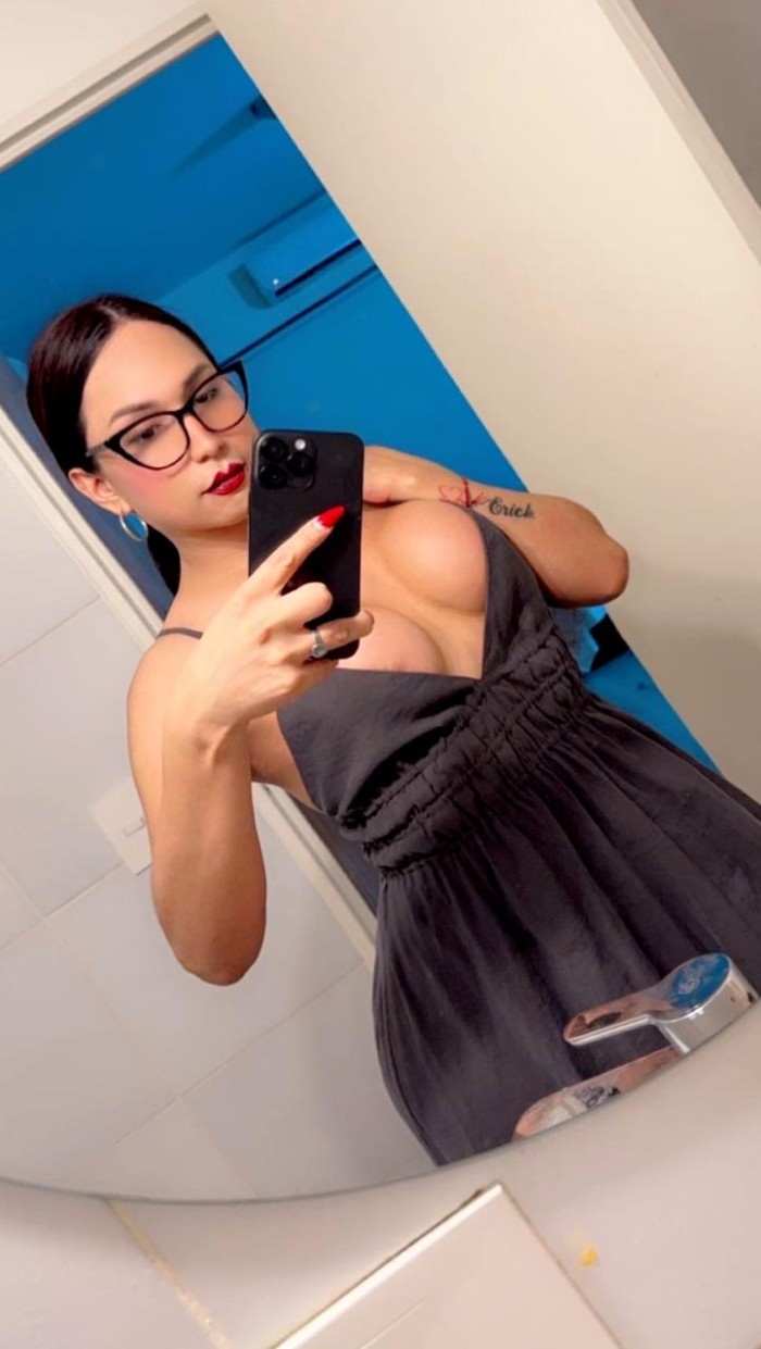 Cariñosa trans, disfruta de un rato agradable y du