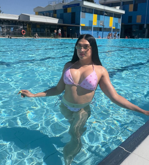Antonella Hermosa Trans Vergona y versátil usera