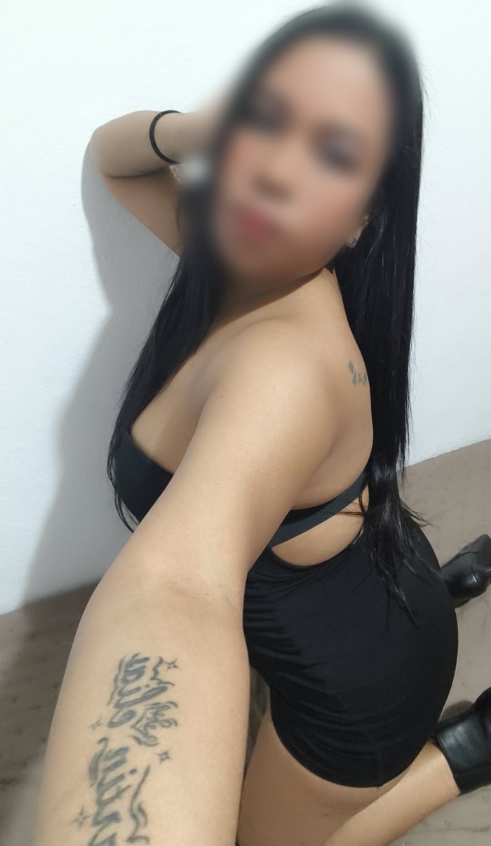 MORENITA COLOMBIANA DE LUJO EXPLOSIVA. FIESTAS Y SALIDAS