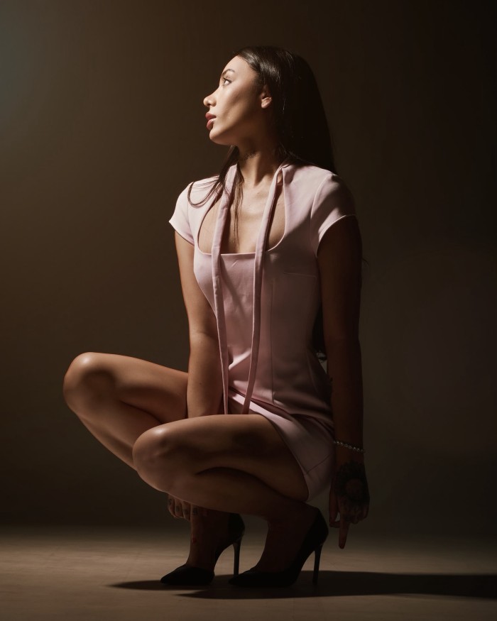ENCANTADORA EXOTICA SENSUAL APASIONADA Y COMPLACIENTE