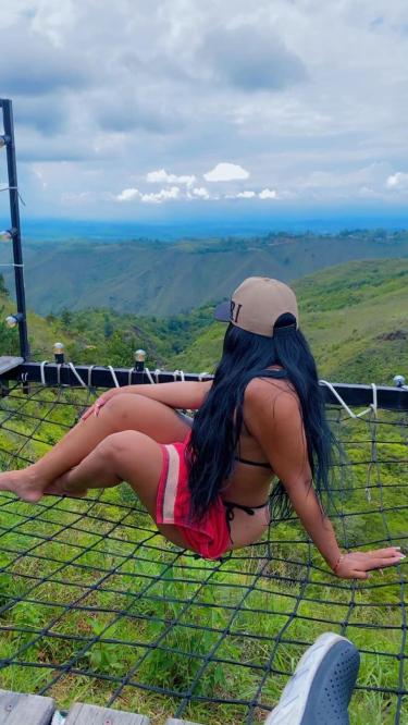 NOVEDAD, Morenaza muy buen cuerpo, Atractiva te en