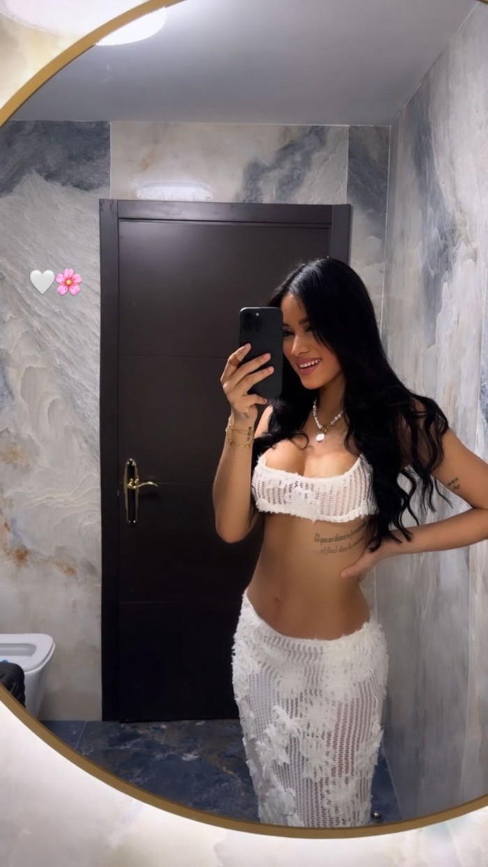 24H 100% REAL LILY VEN Y DESCUBRE MÁS DE MI