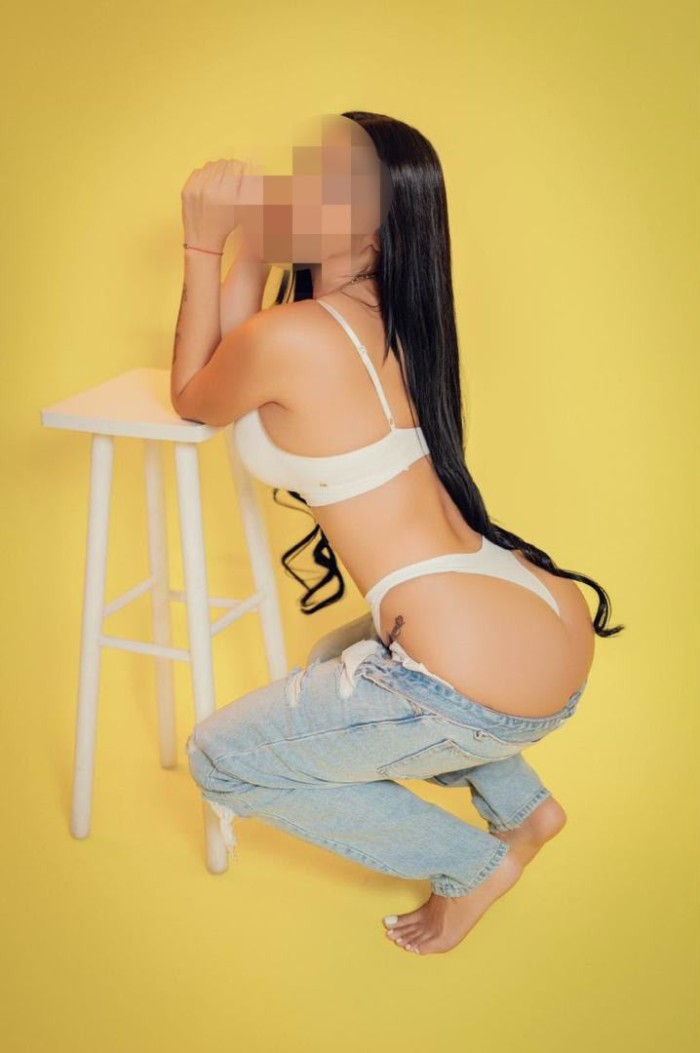 1 VEZ EN BCN PAMELA! MORBOSA VICIOSA FIESTERA CHOCHITO BIEN DELICIOSO