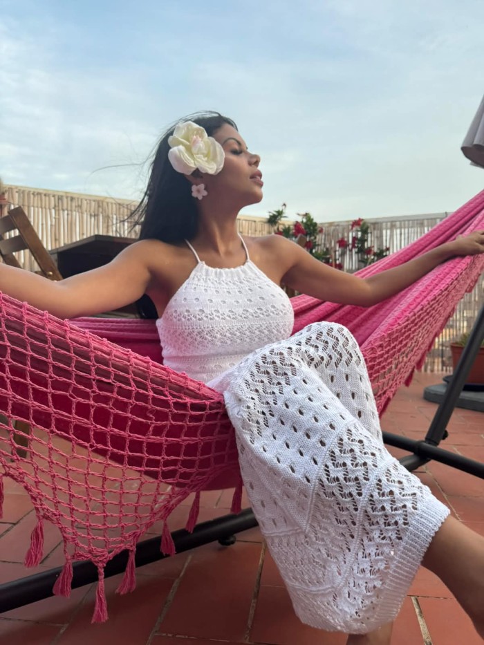 DELICIOSA IMPLICADA CACHONDA DESEOSA DE PLACER