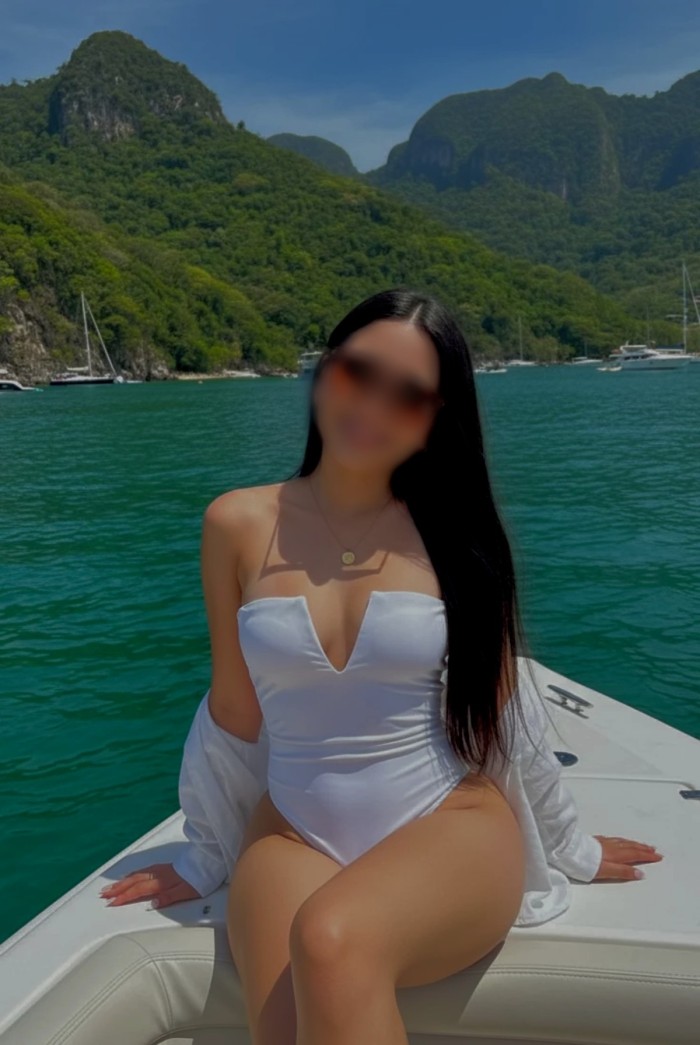 Novedad!!! Empuria brava joven colombiana