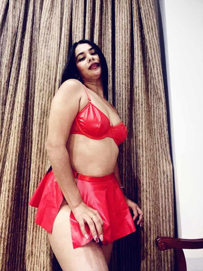 DIOSA SENSUAL PLACENTERA  CACHONDA COMPLACIENTE