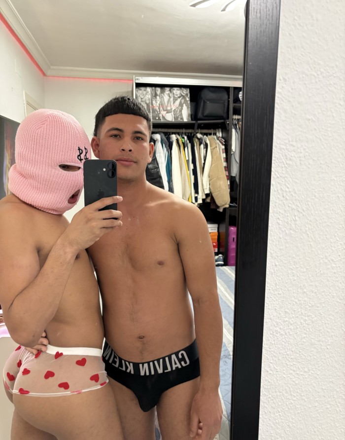 SOMOS 2 FEM BOY Y HETERO PREÑADOR Y LECHEROS