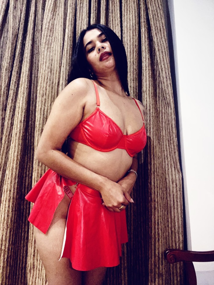 DIOSA SENSUAL PLACENTERA  CACHONDA COMPLACIENTE