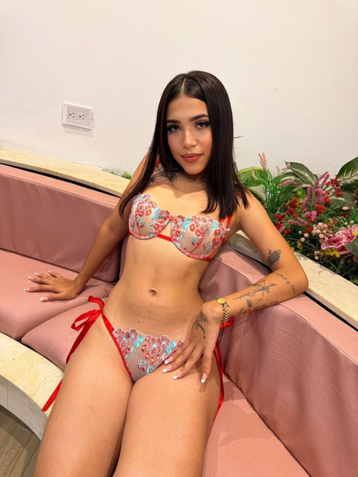 Una preciosa muñeca COLOMBIANA NUEVA
