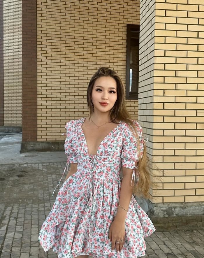YUNA JAPONESA de lujo joven