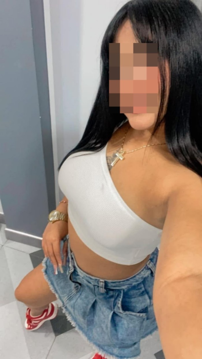 HERMOSA SENSUAL ARDIENTE ADICTA AL SEXO