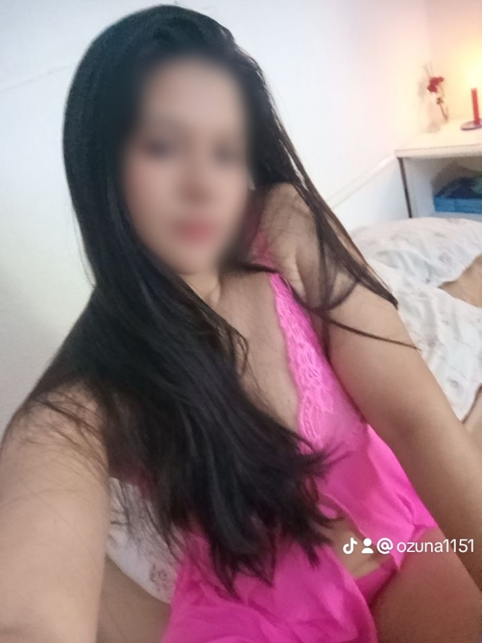 QUIERO SER SU PERRA POR TODA LA NOCHE!!
