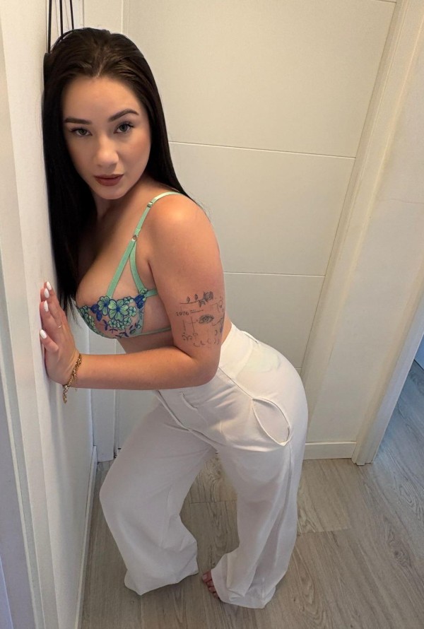 NUEVA EN TU PAÍS!!! BRASILEÑA 22 AÑOS !!