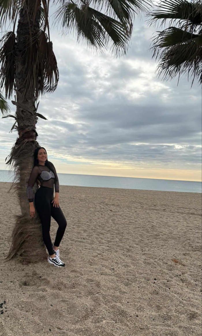 Daniela una joven exuberante con ganas de fiesta