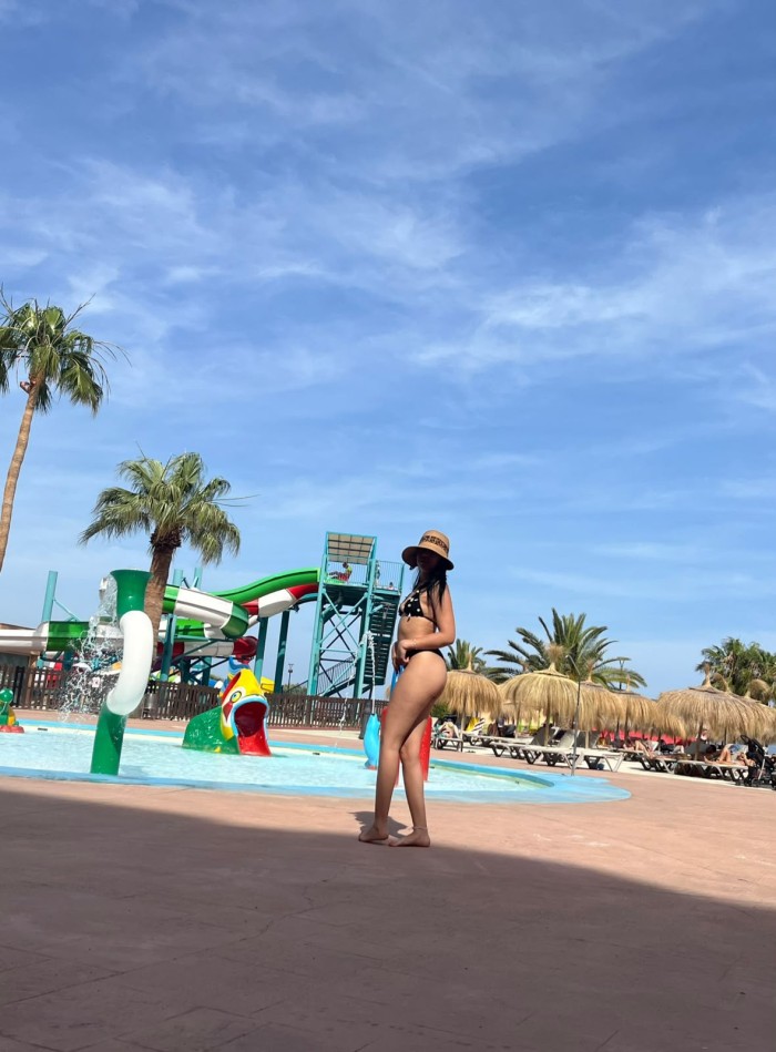 Daniela una joven exuberante con ganas de fiesta