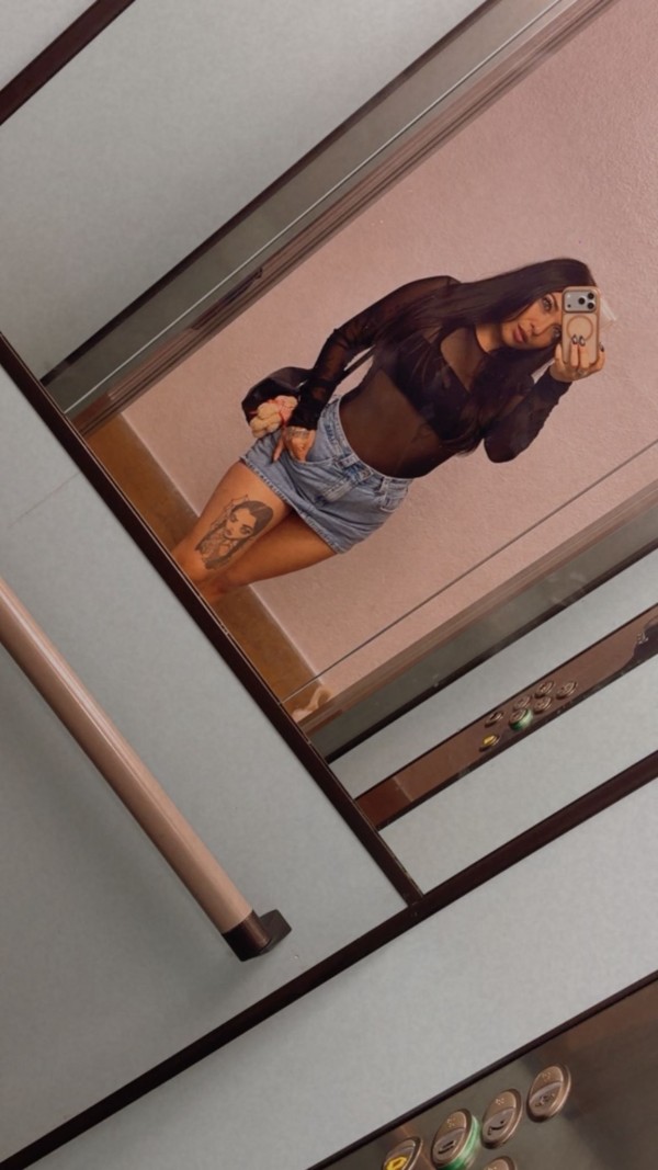 LUNA, JOVENCITA MEXICANA DE 24 AÑOS OJAZOS VERDES