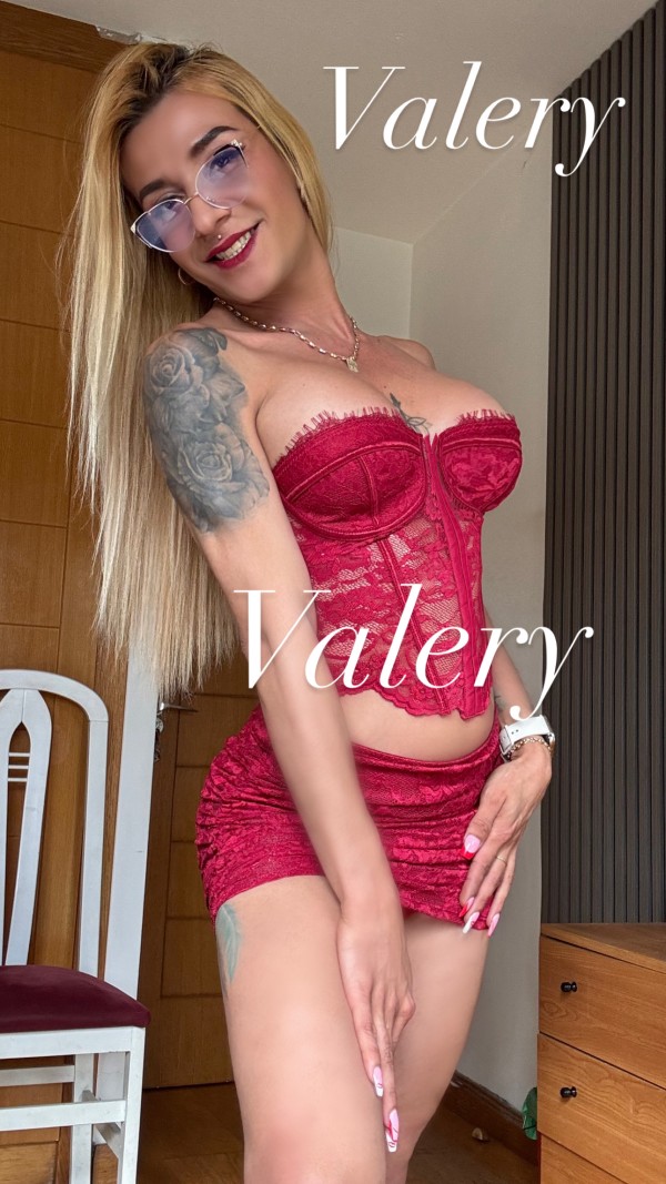 COLOMBIANA FIESTERA, CARIÑOSA, MORBOSA E IMPLICADA. D PASO EN TU CIUDAD