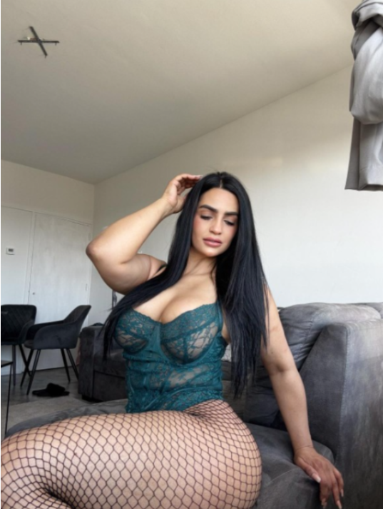 CACHONDISIMA Y SENSUAL MUJER ARDIENTE FULL PLACER
