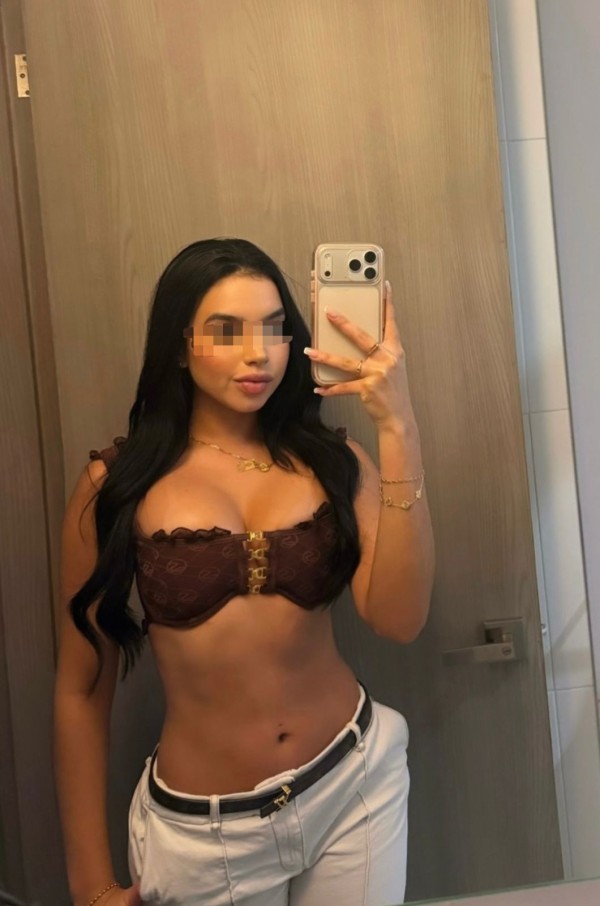 ISABELLA NOVEDAD MUY JUGUETONA, ATREVIDA Y FIESTERA