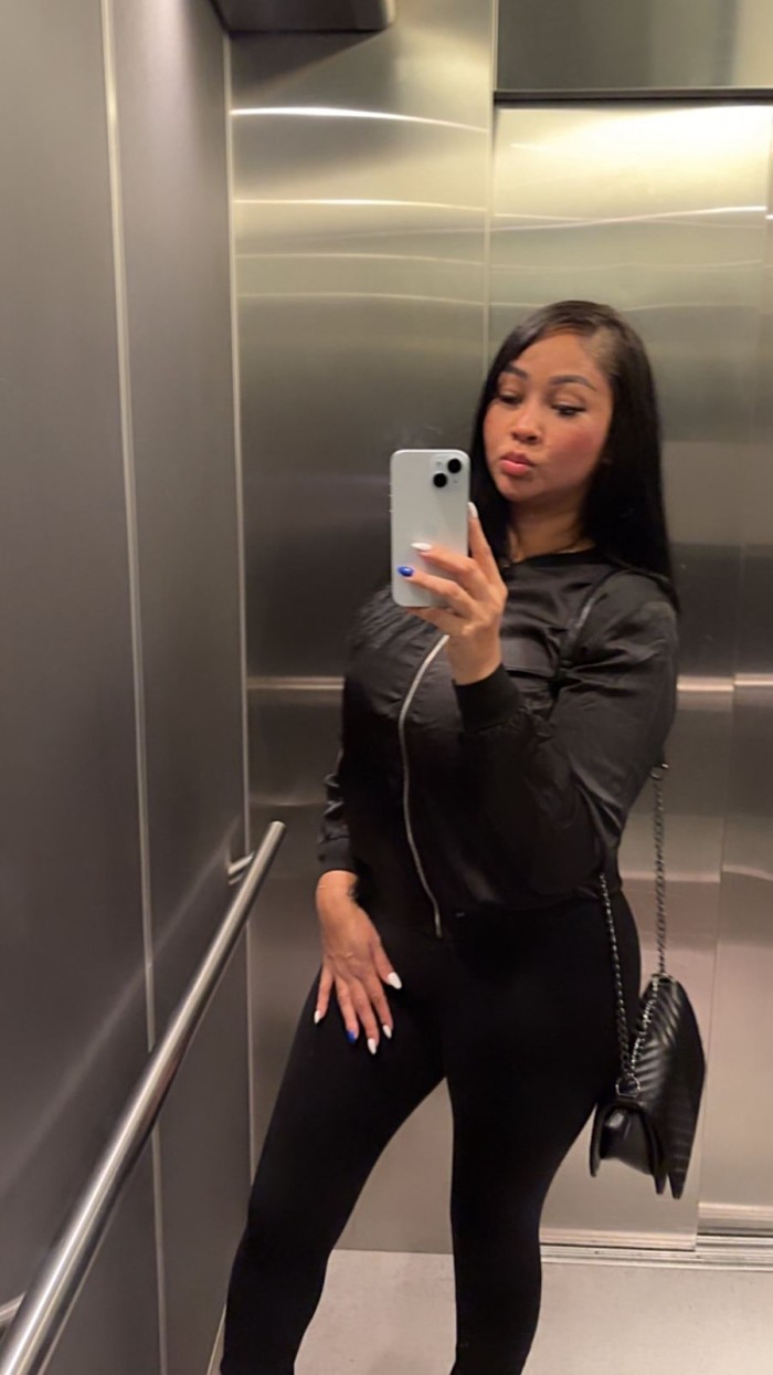 UNA CHICA SEXY, NINFÓMANA Y ATRACTIVA