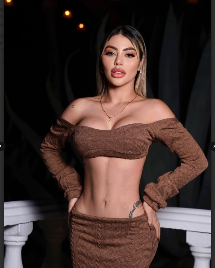 INCREÍBLE rubia DE LUJO recién llegada. DAME SEXO!
