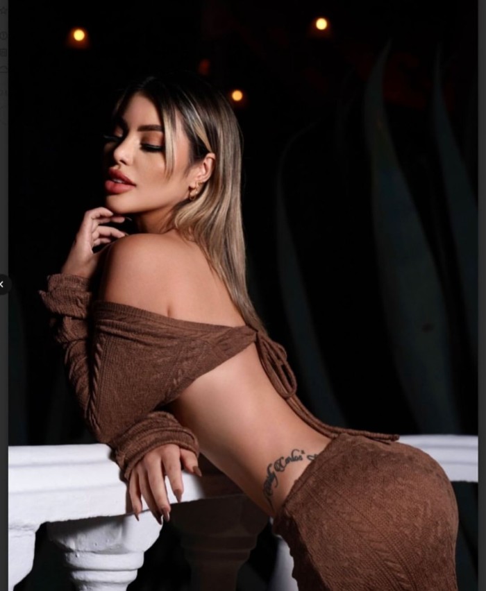 INCREÍBLE rubia DE LUJO recién llegada. DAME SEXO!
