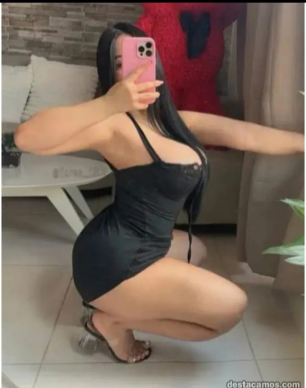 Cachonda juguetona fiestera con cuerpo de Diosa