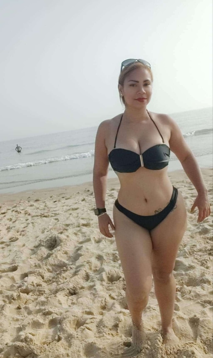 Chicas cachondas jóvenes dispuestas