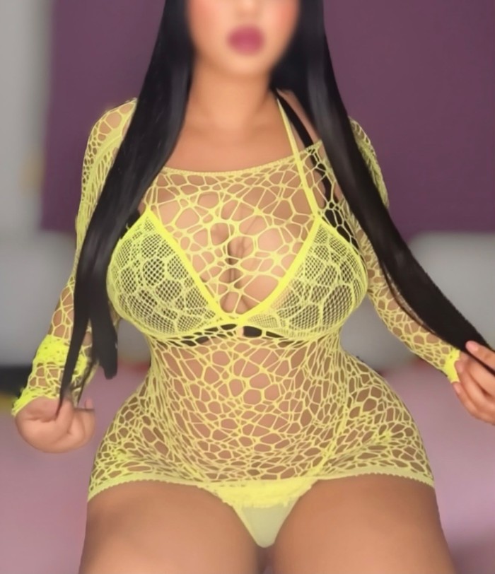 HERMOSA SENSUAL ARDIENTE DESEOSA DE SEXO
