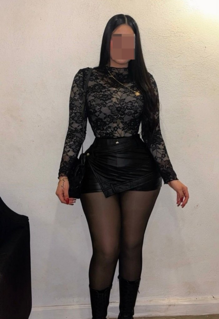DIOSA DEL PLACER COMPLACIENTE A TOPE EN HUELVA