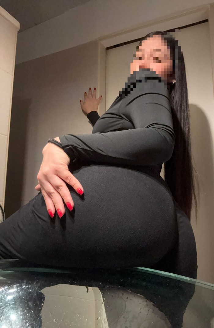 ESCORT COLOMBIANA CACHONDA ARDIENTE