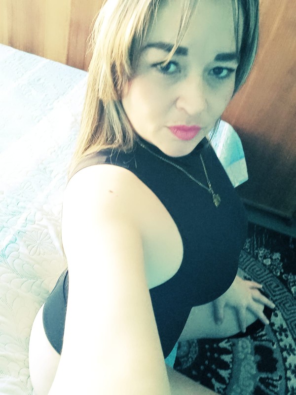 Valeria RUBIA,impresionante novedad en redondela