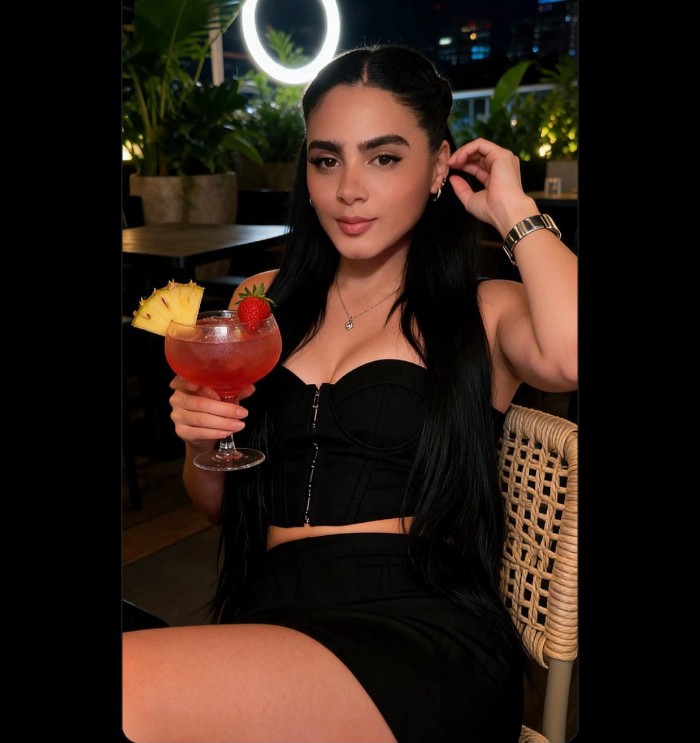 Hermosa Morena en marbella centro