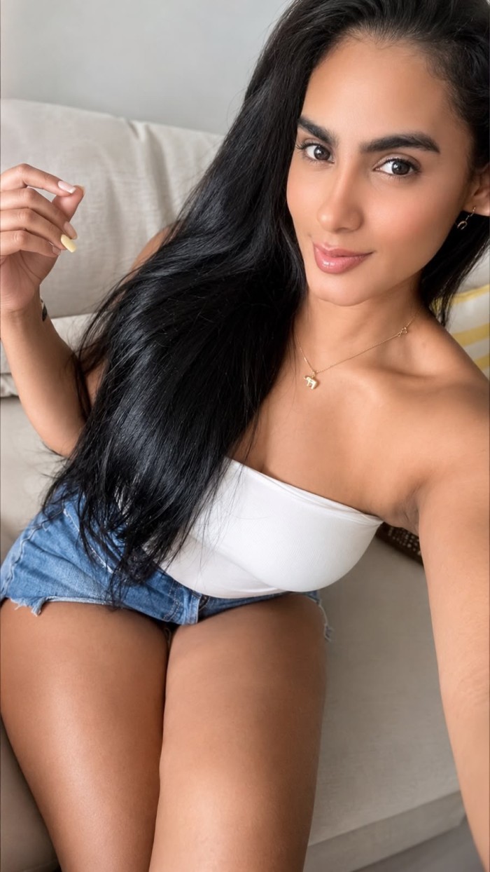 Hermosa Morena en marbella centro