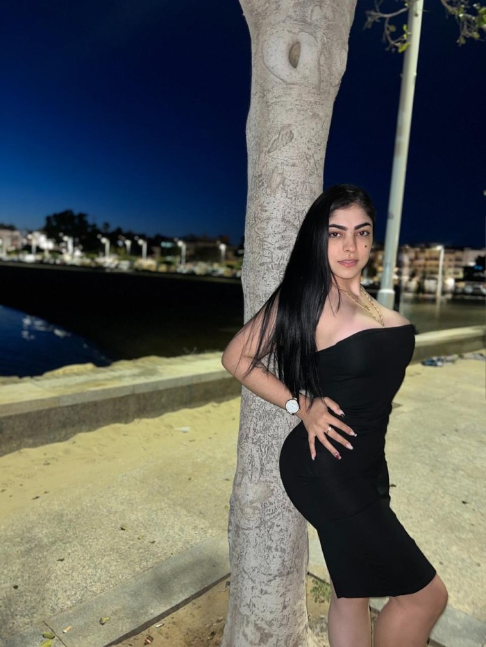 ESTOY ESPERÁNDOTE PARA PASARLA MUY BIEN