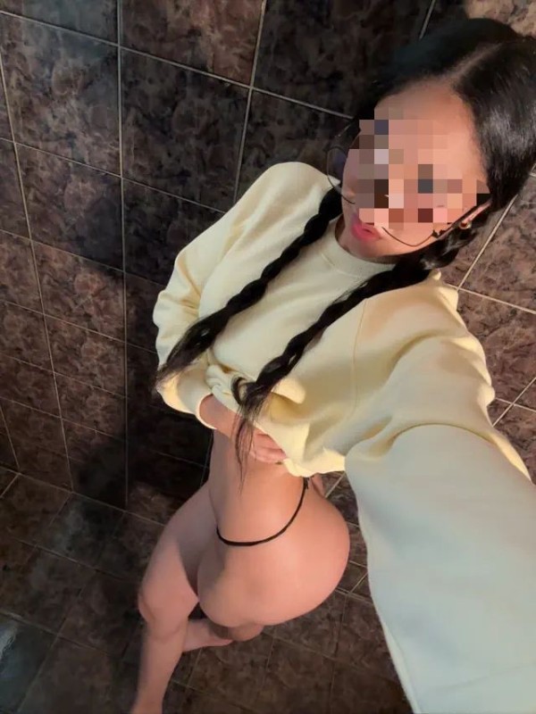 sexy Guarra sumisa fiestera novedad en Benidorm