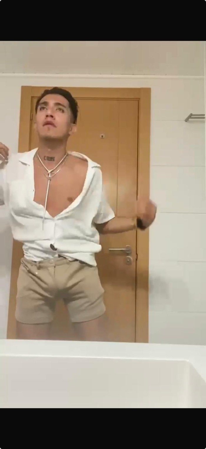 Hola a todos soy un chico joven guapa y versátil
