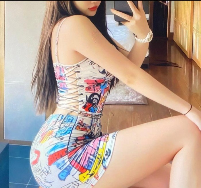 ENCANTADORA SENSUAL ARDIENTE DESEOSA DE SEXO