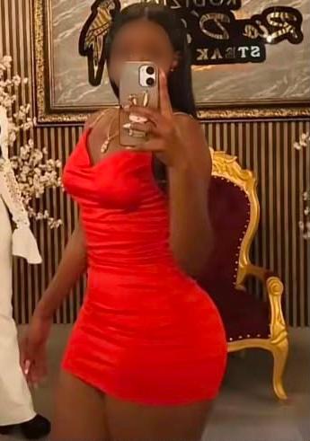 SERÉ TU DELICIOSA MORENA ARDIENTE LLENAME DE PLACE