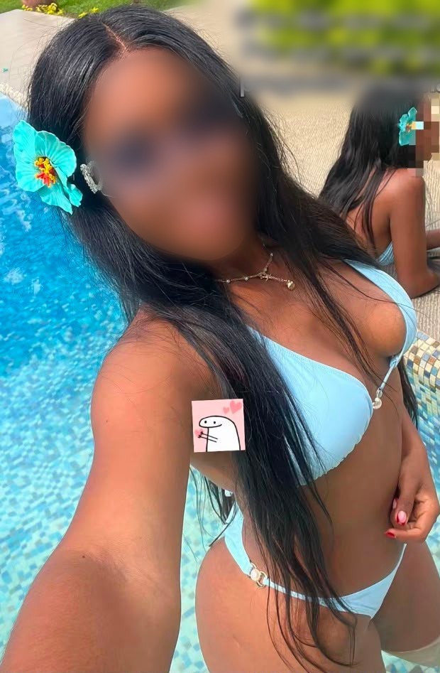 SERÉ TU DELICIOSA MORENA ARDIENTE LLENAME DE PLACE