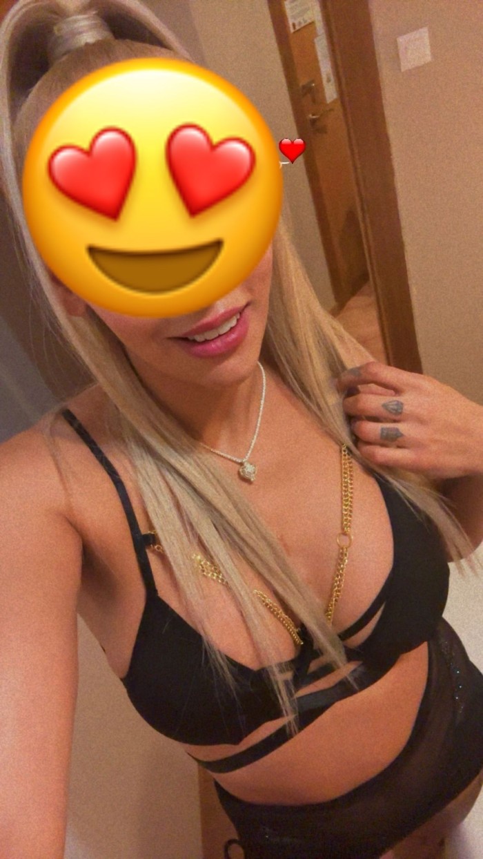 EN PUEBLO TORRENT MUJER DESEOSA DE SEXO