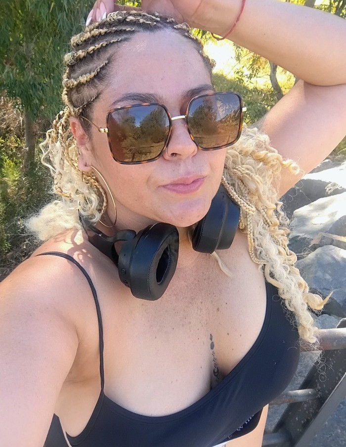 FERNANDA BRASILEÑA JUGUETONA FIESTERA EN DON BENITO