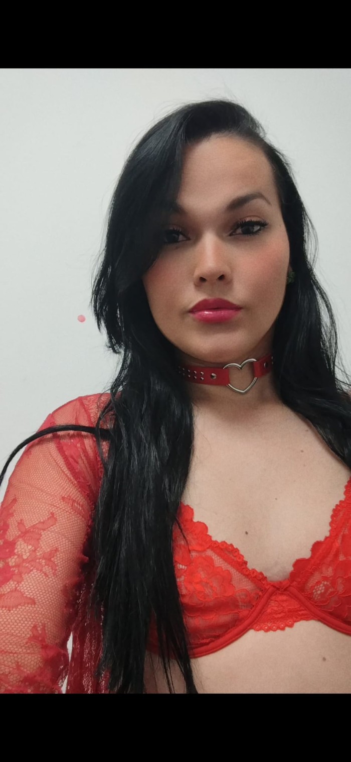 CULONA Y FANTASIOSA, QUIERO TU POLLA!!!