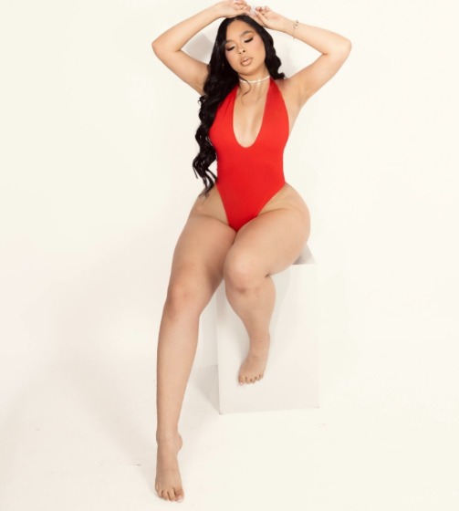 CELESTE pasional y preciosa