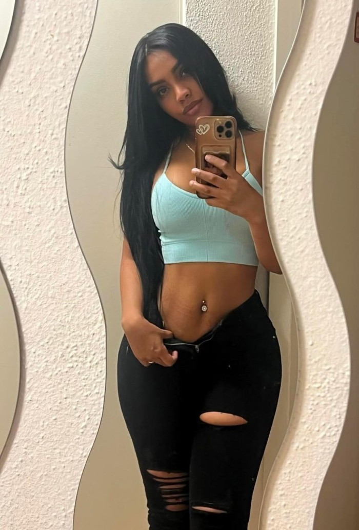 DOMINICANA DE LUJO CALIENTE Y JOVENCISIMA