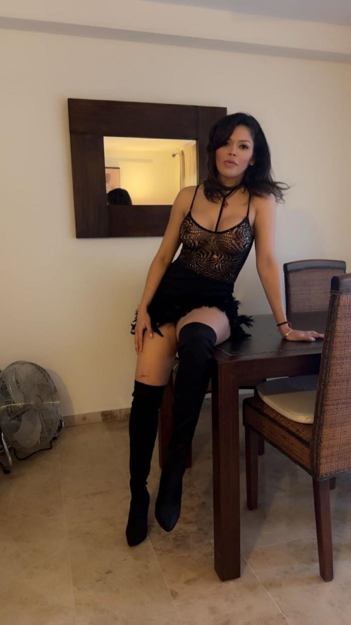 VERA NUEVA EN VALENCIA CENTRO, FIESTERA, SALIDAS