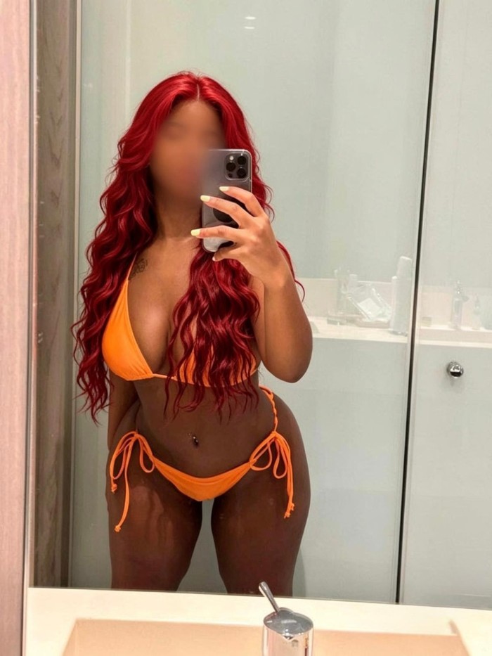 JOVENCITA MUY APRETADITA PARA TI AMOR