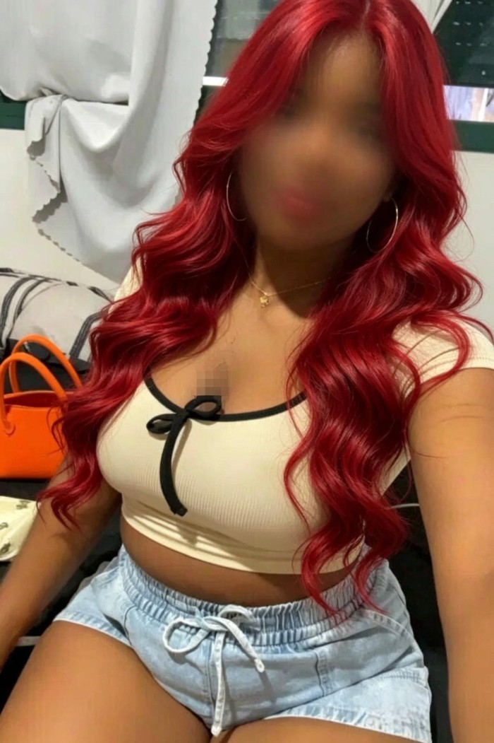 JOVENCITA MUY APRETADITA PARA TI AMOR